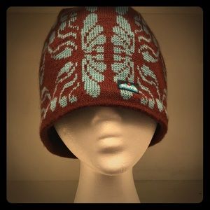 100% acrylic kavu winter hat
